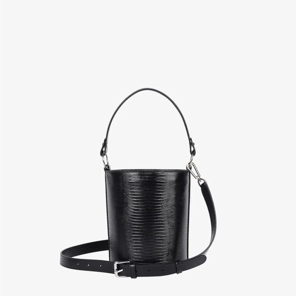 Hyer Good Luxe Convertible Bucket Bag Brand New